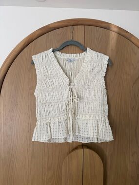NWT Rails White Smocked Ruffle Tie-Front Sleeveless Top size M